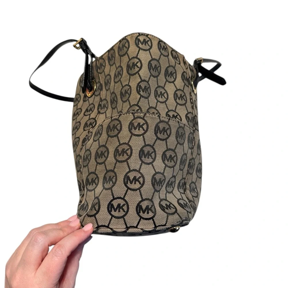 MICHAEL KORS large shoulder bag